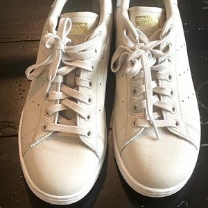 Adidas Stan Smith classics. Always in style. Like new. Size 8.5 mens.
